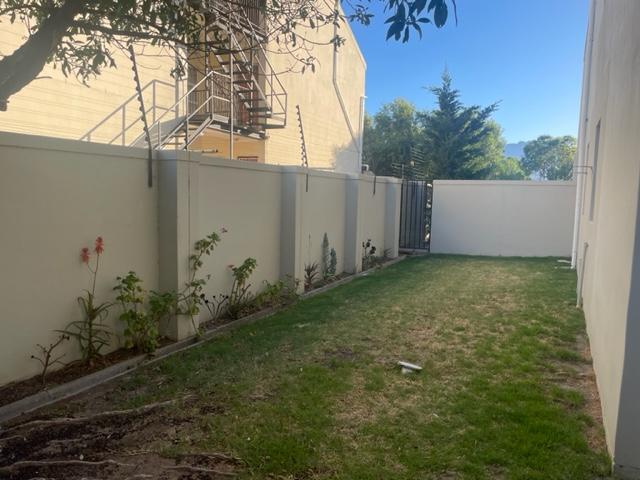 1 Bedroom Property for Sale in Gordons Bay Western Cape
